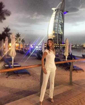 Cum și-a sărbătorit Adriana Petrescu ziua de naștere. Soția lui Dan Petrescu petrece, alături de acesta, în Dubai / VIDEO
