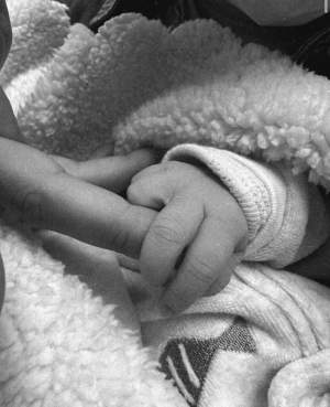 Maluma a devenit tată! Iubita celebrului cântăreț a născut o fetiță: „Cel mai mare vis” / FOTO