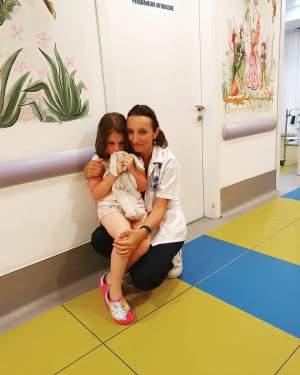 Oana Roman a ajuns la spital cu fetița ei. Ce a mâncat micuța Isa pe ascuns