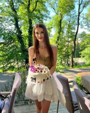 Teodora Marcu de la Insula Iubirii a împlinit 21 de ani. Cum și-a sărbătorit ziua de naștere fosta concurentă / FOTO