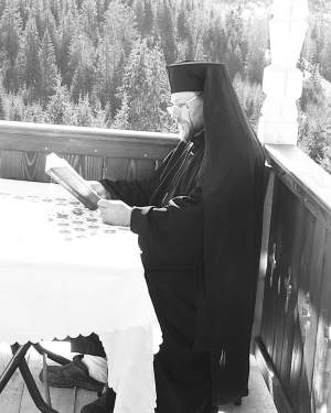 Doliu în lumea Bisericii Ortodoxe din România! Un preot s-a stins din viață la vârsta de 49 de ani / FOTO