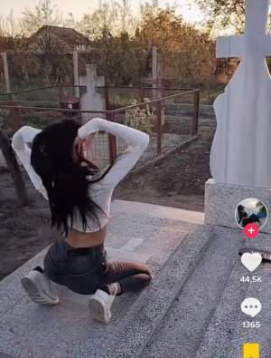 O tânără din România a dansat provocator pe un mormânt. Imaginile au devenit virale pe Tik-Tok / VIDEO