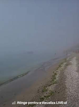 Imagini înfiorătoare de pe litoralul românesc, în urma furtunilor de pe mare. Plajele de la malul Mării Negre sunt goale / FOTO