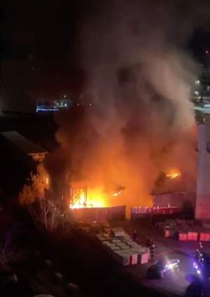 Un incendiu de proporții a izbucnit într-un mall din Cluj-Napoca! Oamenii au fost evacuați de urgență / FOTO