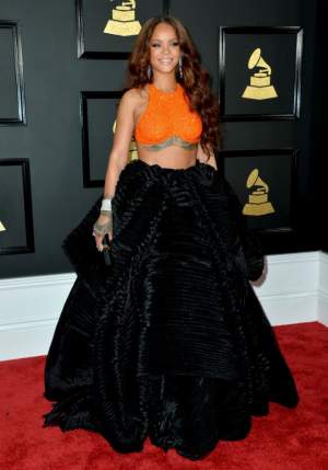 FOTO / TOP 10 cel mai bine îmbrăcate vedete pe covorul roşu de la Premiile Grammy