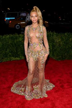 FOTO / Toate privirile au fost pe ea! Beyonce, fără lenjerie intimă!