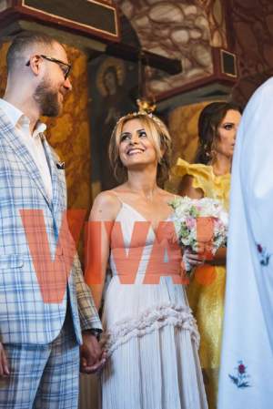 FOTO / Primele imagini de la nunta Simonei Gherghe! Ce mireasă superbă a fost vedeta