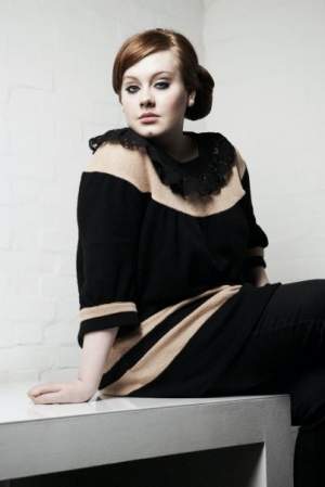 Cum a slăbit Adele 30 de kilograme într-un an. Dieta cântăreței a devenit virală