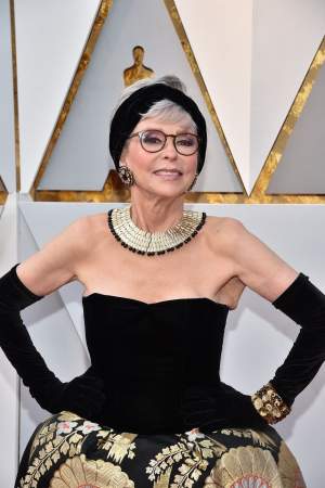 FOTO / A îmbrăcat rochia care a consacrat-o în 1962! Celebra actriţă care a radiat pe scena Premiilor Oscar 2018