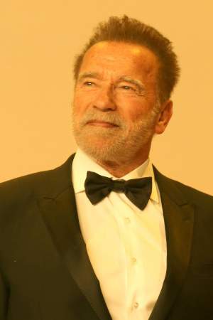 Arnold Schwarzenegger, din nou pe masa de operație! Starul a suferit o intervenție chirurgicală în urma căreia i-a fost implantat un stimulator cardiac