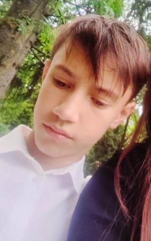 Alertă în Botoșani, după ce un copil de 12 ani a dispărut! A plecat la școală și familia nu mai știe nimic de el