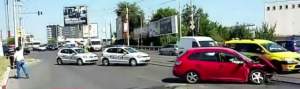 Accident rutier în Bucureşti! Două persoane au fost rănite, iar traficul este blocat pe Podul Băneasa