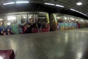 Te-ai întrebat vreodată cum sunt realizate graffiti-urile pe metrou? Iată răspunsul! /Video
