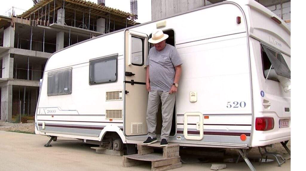 Milionarul român cu trei pensii a dat cărţile pe faţă! Ce salariu are, de fapt, Gino Iorgulescu. A spulberat misterul