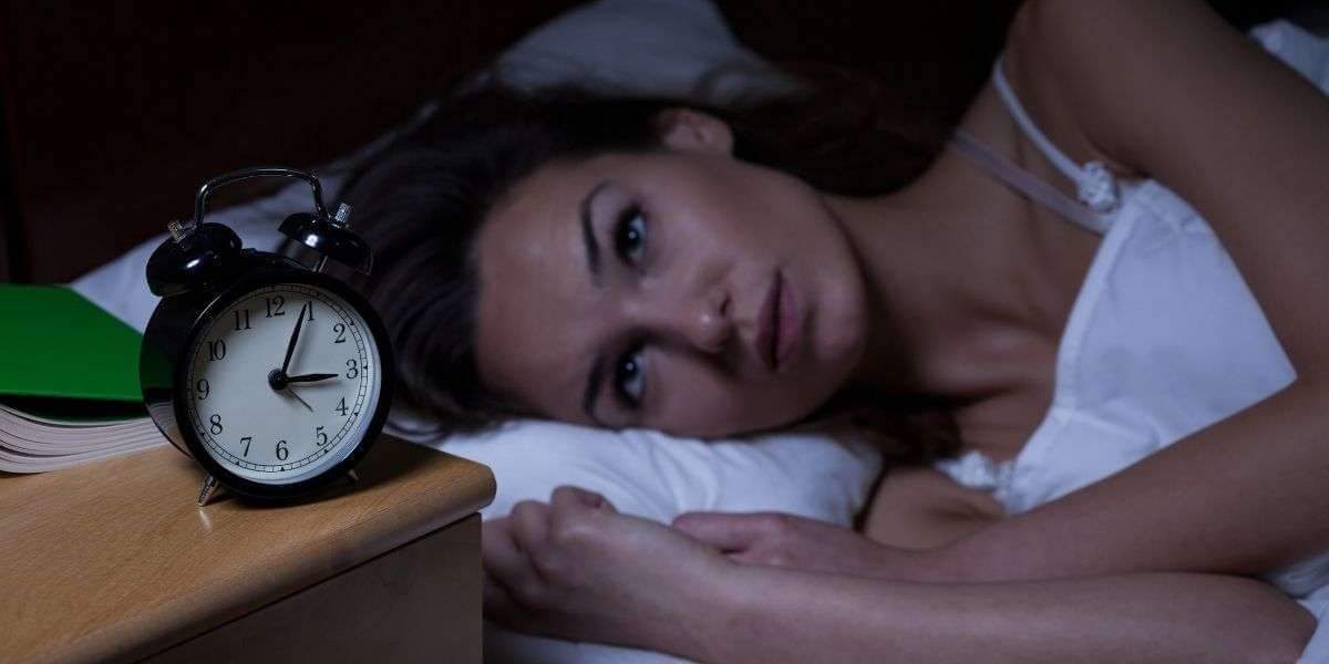 De ce ți se usucă gura noaptea &icirc;n somn: 8 cauze importante pe care trebuie să le știi