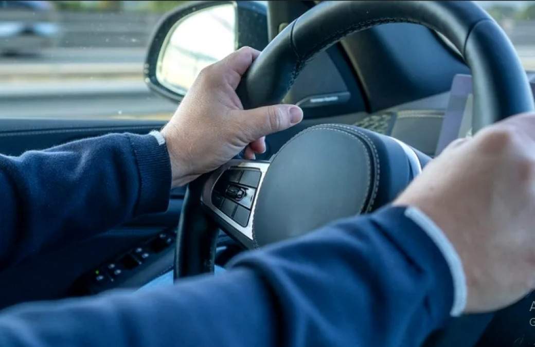 Amendă de 8.000 de euro pentru şoferii români, în Grecia! Viteza la volan te va costa mult de acum