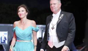 Carmen Iohannis s-a săturat! Gestul făcut faţă de români după ce Klaus şi-a dat demisia. Abia aştepta să...