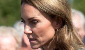 Kate Middleton, mai rău decât se credea! Ultima apariţie este îngrijorătoare, a încercat să zâmbească, însă un detaliu a dat-o de gol