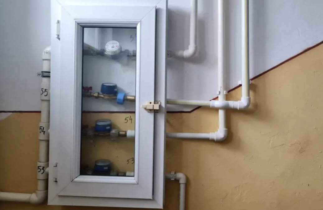 Plată pierderi pentru coloana de pe casa scării. Ce spune legea?