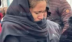 Mirabela Grădinaru, îndurerată! Primele imagini de la înmormântarea bunicii, obiectul adus la cimitir a făcut...