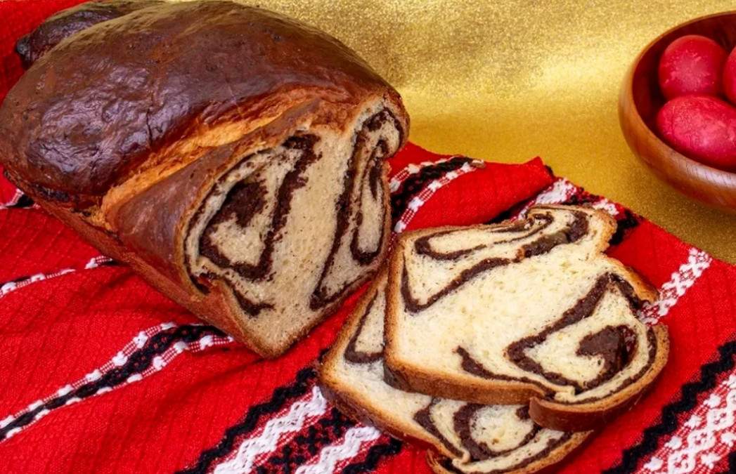 Ce conţin cozonacii din Auchan. Sunt la preţuri bune, &icirc;nsă puţini citesc eticheta