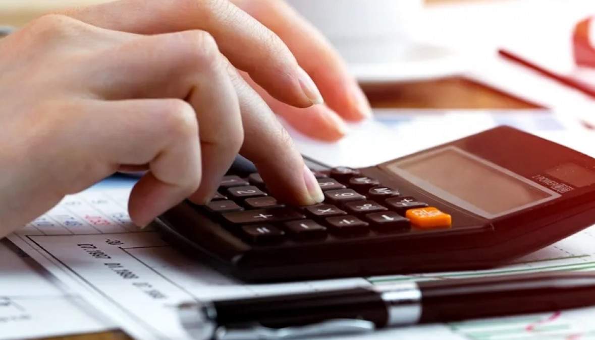 Cum să scazi factura la curent la jumătate? Sfatul banal al experţilor, de ce rom&acirc;nii nu fac asta...