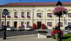 Orașul din România care s-a reinventat economic. Este numit „Mica Romă” și are sub 20.000 de locuitori