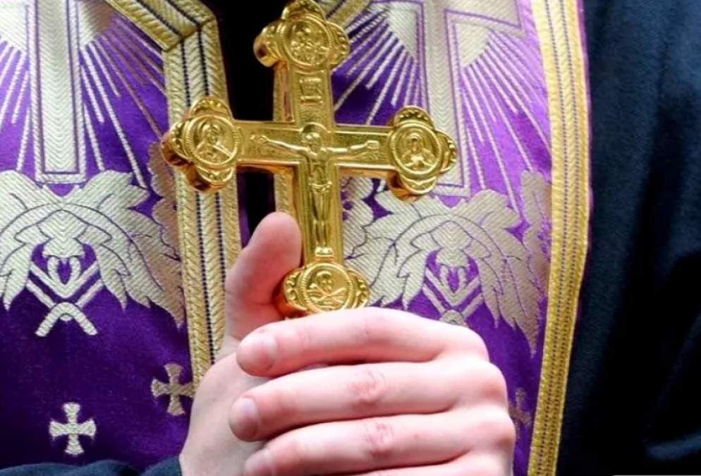 Ce salarii vor avea preoții după noua lege a salarizării. Grila completă a veniturilor