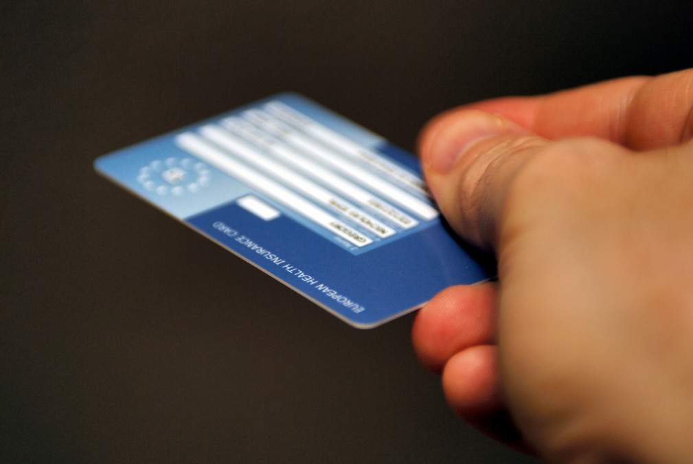 Pleci &icirc;n vacanță &icirc;n străinătate? Documentul medical pe care trebuie să &icirc;l ceri dacă nu ai primit cardul european
