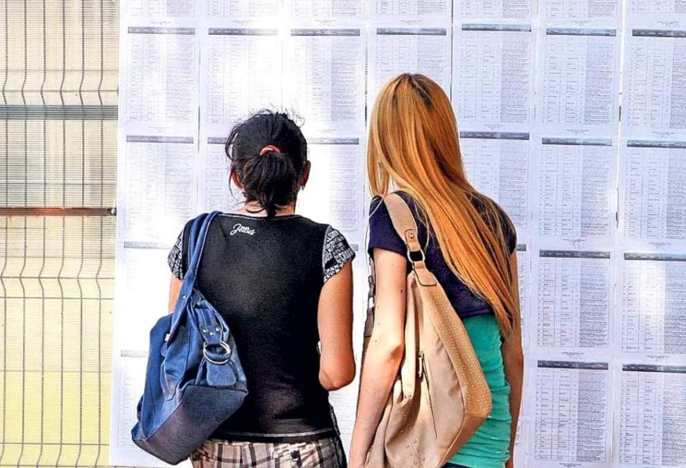 Rezultatele la Bacalaureat 2026 au fost publicate. Rata de promovare a crescut față de anul trecut. Situația pe județe