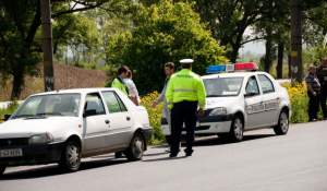 Întrebarea la care să nu răspunzi în grabă când ești oprit de Poliție în trafic. Ce recomandă un avocat șoferilor
