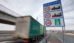 Amenzile primite de un șofer român pentru viteză în Bulgaria. După cât timp au ajuns acasă notificările şi cum se pot plăti