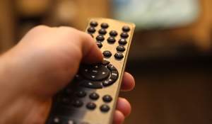 O nouă televiziune se lansează în România. Va emite 24 de ore din 24 și vine cu un concept diferit