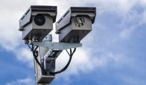 Noi radare în România. Diferența dintre e-Sigur, „Big Brother”, cele „zâmbitoare” și radarele fixe. Cum le deosebeşti?