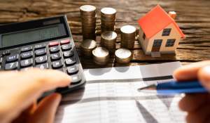 Românii care ar putea fi cei mai afectați de noul calcul al impozitului pe locuință. Cine riscă să plătească sume uriașe
