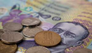 Cât vor crește salariile românilor în 2027. Calcule pentru salariul minim și venituri de 3.500 și 5.000 de le