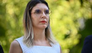 Cu ce avere pleacă Diana Buzoianu de la Ministerul Mediului. Ce salariu avea şi ce are acum în conturi