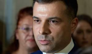 Ce avere declară Ștefan-Ovidiu Popa şi ce studii are. Soția ministrului Transporturilor lucrează tot la Camera Deputaților