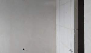 Cât costă să renovezi de la zero un apartament cu 3 sau 4 camere în 2026. Experienţele românilor: „Apar multe cheltuieli neprevăzute”