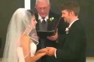 Vei râde cu lacrimi! Asta este cea mai amuzantă nuntă pe care ai văzut-o vreodată / Video
