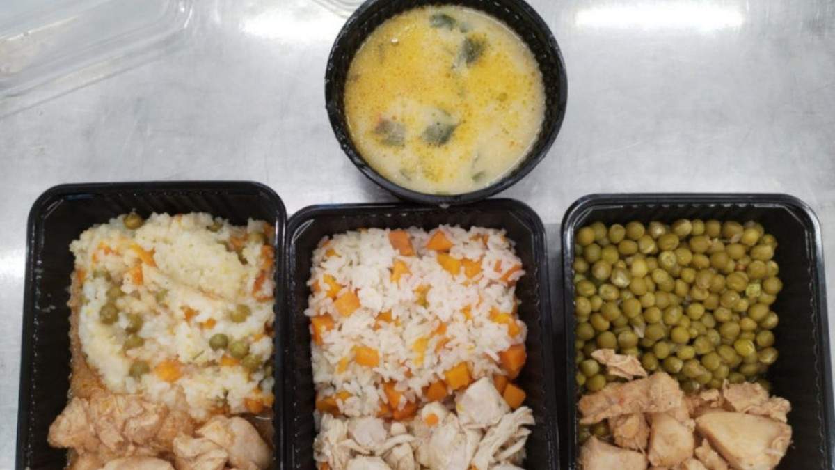 Scandal la SJU Satu Mare. Mâncarea pacienților declanșează un conflict de proporții cu Ministrul Sănătății