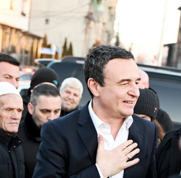 Partidul de guvernăm&acirc;nt din Kosovo c&acirc;știgă alegerile după mai multe luni de blocaj politic