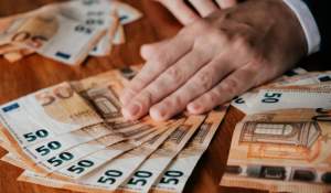 Se schimbă BANII! Moneda națională dispare definitiv de la 1 februarie 2026. NU mai e acceptată