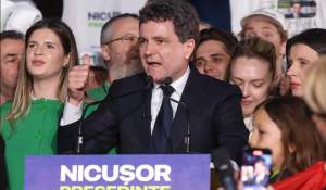 E OFICIAL! Nicușor Dan anunță de la Bruxelles creșterea vârstei de pensionare! Acești români sunt vizați direct!