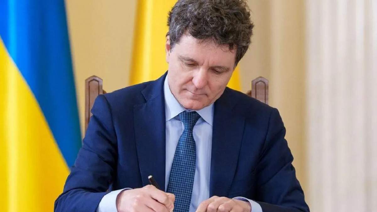 BREAKING NEWS! Nicușor Dan sare &icirc;n ajutorul rom&acirc;nilor. Legile promulgate azi, 24 august 2026