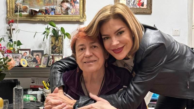 Mama Roxanei Ciuhulescu a murit. Vedeta a făcut anunțul printr-un mesaj trist