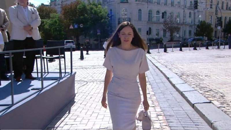 Cum s-a îmbrăcat Mirabela Grădinaru la Kiev, de Ziua Independenței Ucrainei. Nicușor Dan nu a însoțit-o la eveniment