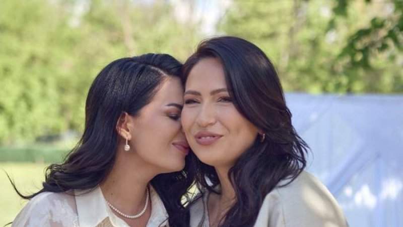 Deea Maxer face dezvăluiri despre relația cu fosta cumnată. Sora lui Dinu Maxer este și nașa de cununie a brunetei