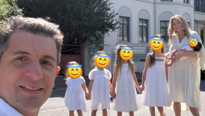 Cele mai emoționante imagini cu Laura Cosoi și familia sa! Frumoasa prezentatoare trăiește clipe fericite