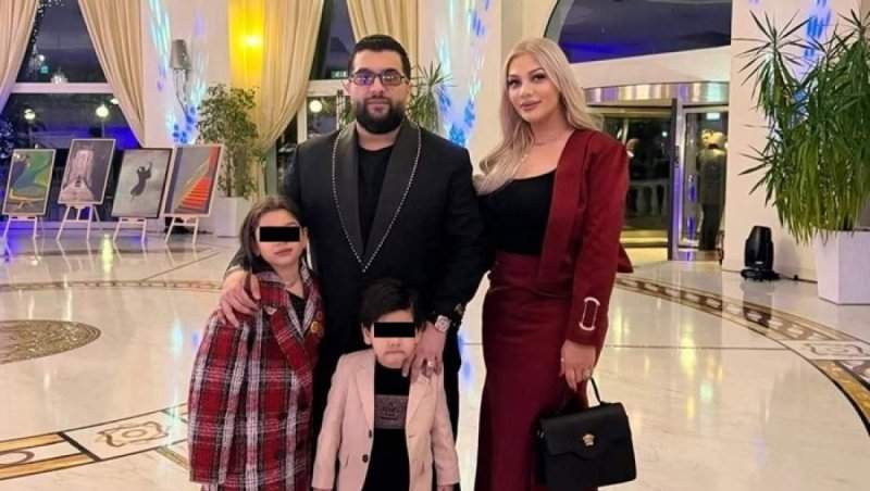 Lambada și Tzancă Uraganu, împreună la celebra nuntă cu peste 60 de perechi de nași! Ce ținută a purtat blondina